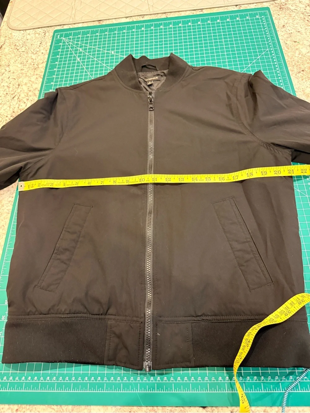 Banana Republic classic banana